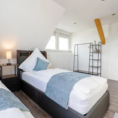 Moderne Doppelhaushaelfte Mit Garten & Terrasse I Free Wifi I Free Parking Prázdninový dům *